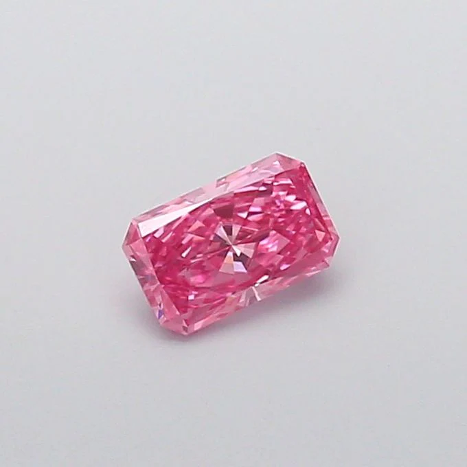 0.51 ct. Fancy Vivid Pink/VVS2 Radiant Lab Grown Diamond