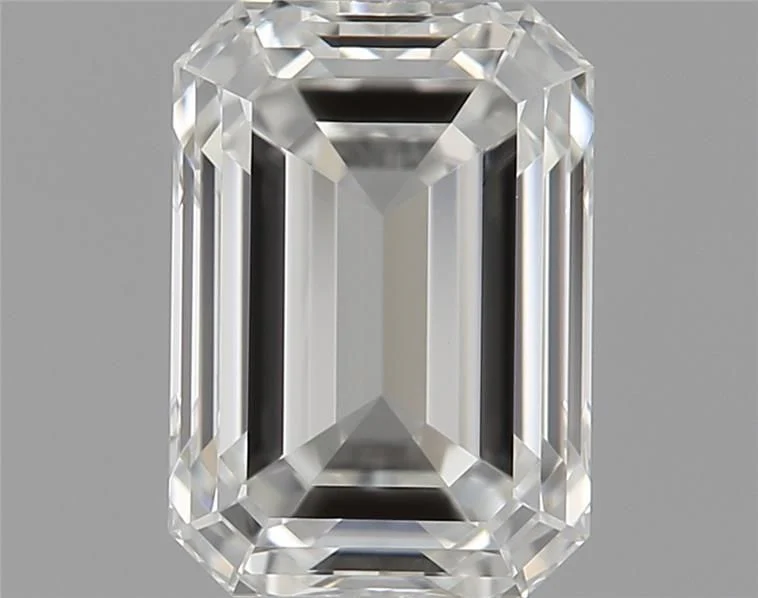 0.70 ct. H/VVS2 Emerald Diamond