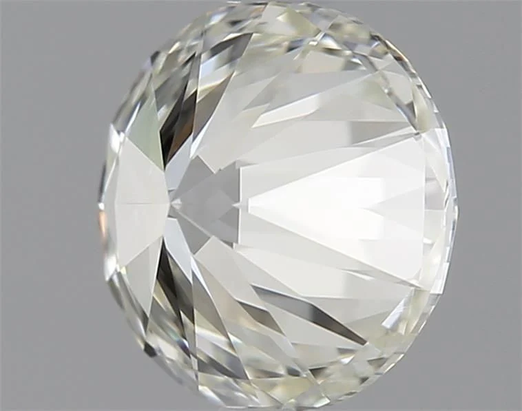 0.70 ct. I/VVS1 Round Diamond