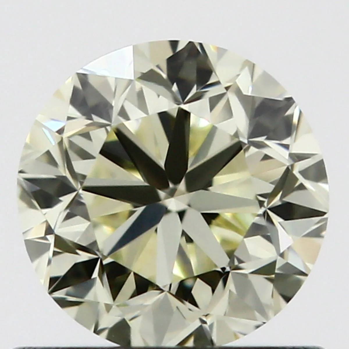 0.70 ct. Q-R/VVS2 Round Diamond