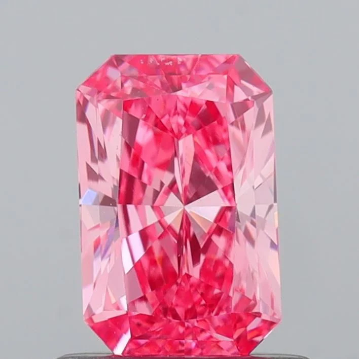 0.79 ct. Fancy Vivid Pink/VVS2 Radiant Lab Grown Diamond