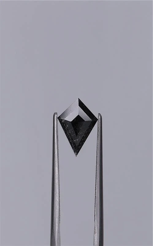 0.99 ct. Fancy Black/VVS2 Kite Diamond