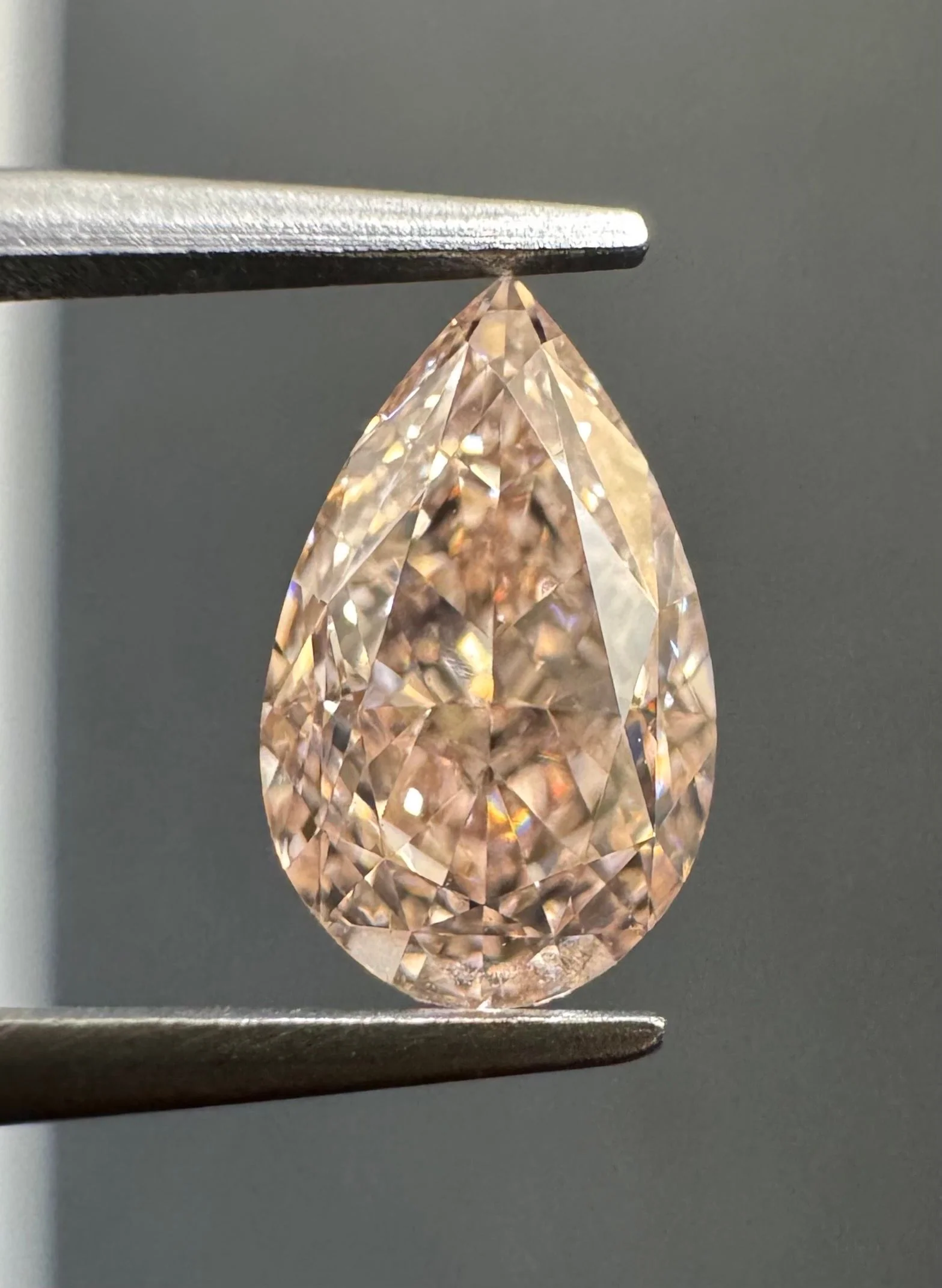 1.01 ct. Fancy Brown Pink/VS1 Pear Diamond