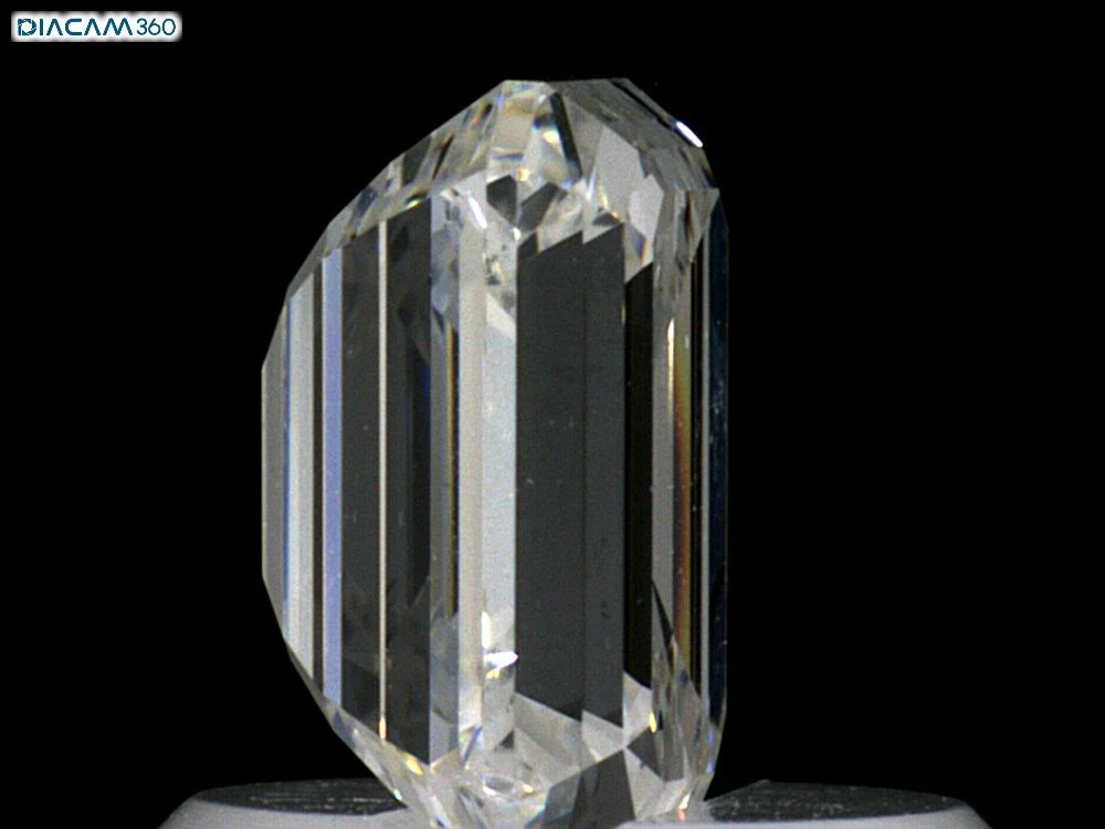 1.01 ct. G/VS2 Emerald Diamond