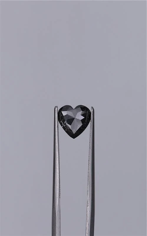 1.30 ct. Fancy Black/VVS2 Heart Diamond