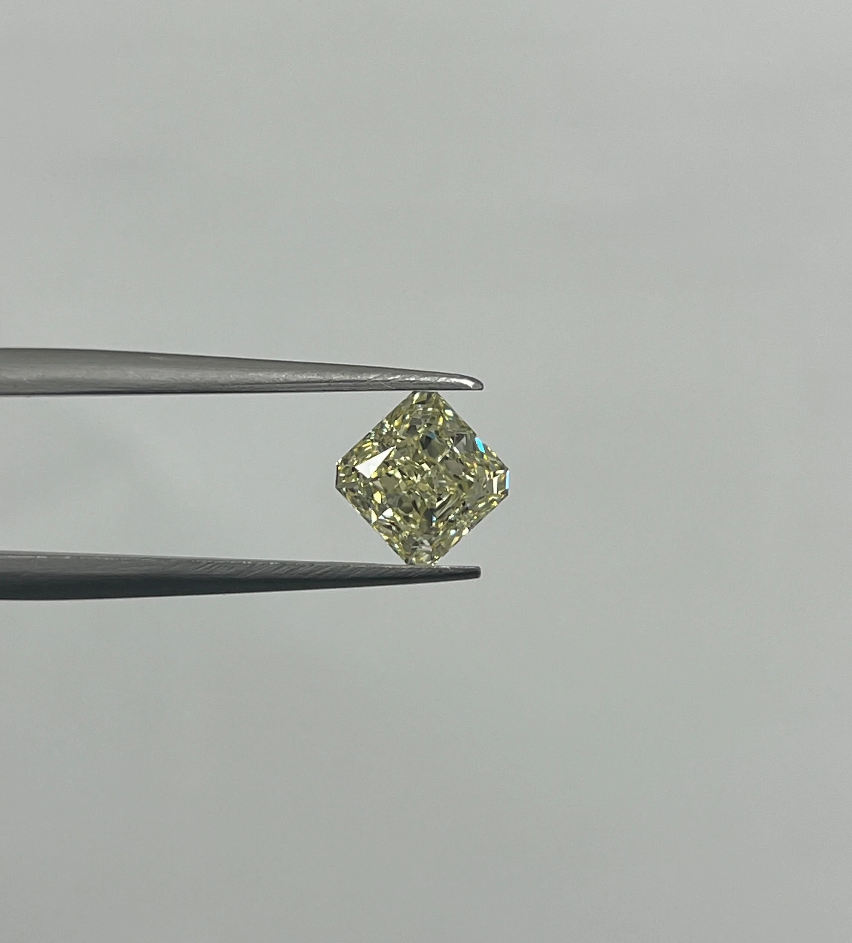 1.51 ct. W-X/VS1 Radiant Diamond