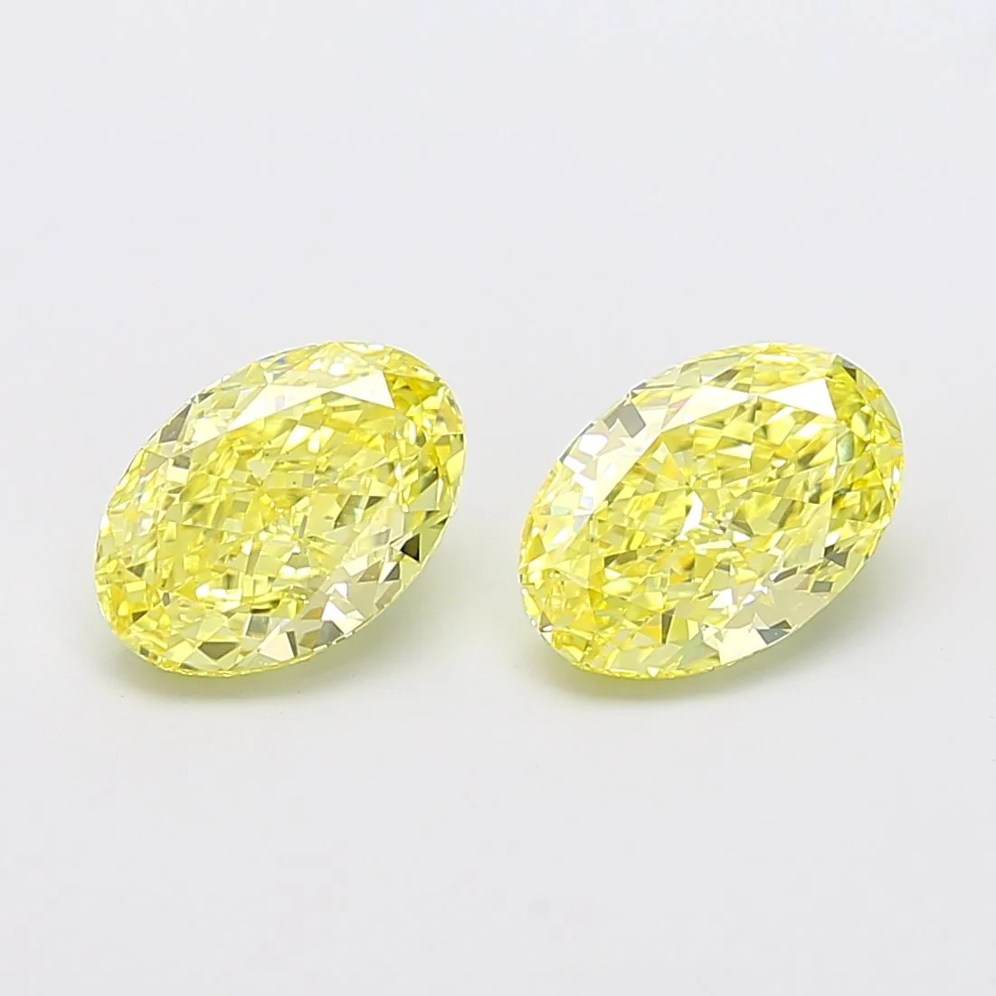 2.02 ct. Fancy Intense Yellow/VVS2 Oval Lab Grown Diamond - Image 3