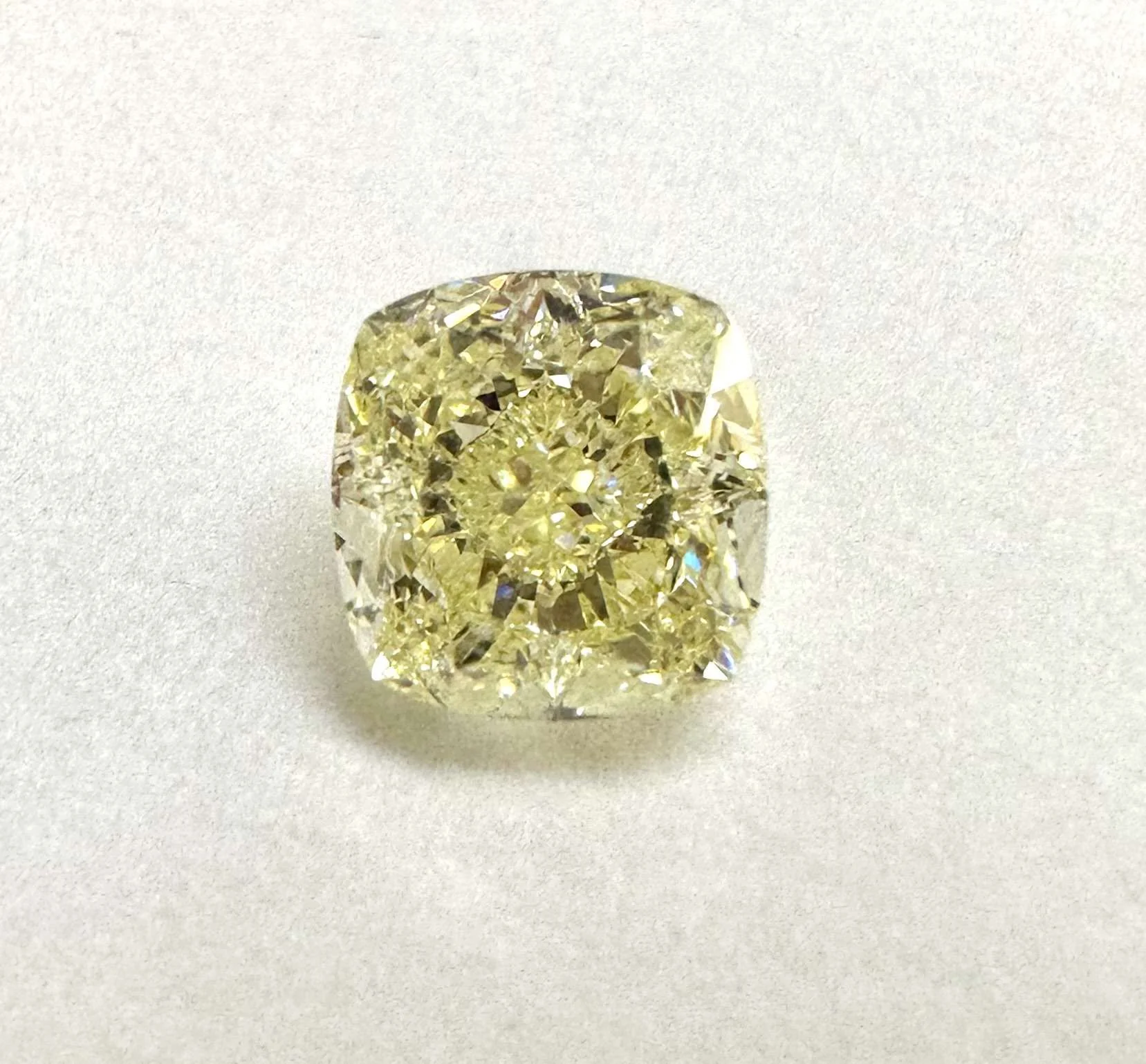 2.02 ct. Fancy Light Yellow/VS1 Cushion Brilliant Diamond