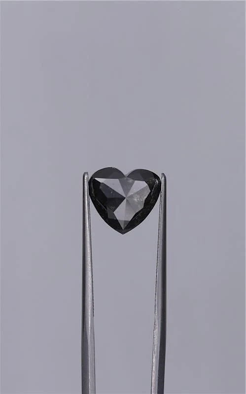 2.52 ct. Fancy Black/VVS2 Heart Diamond