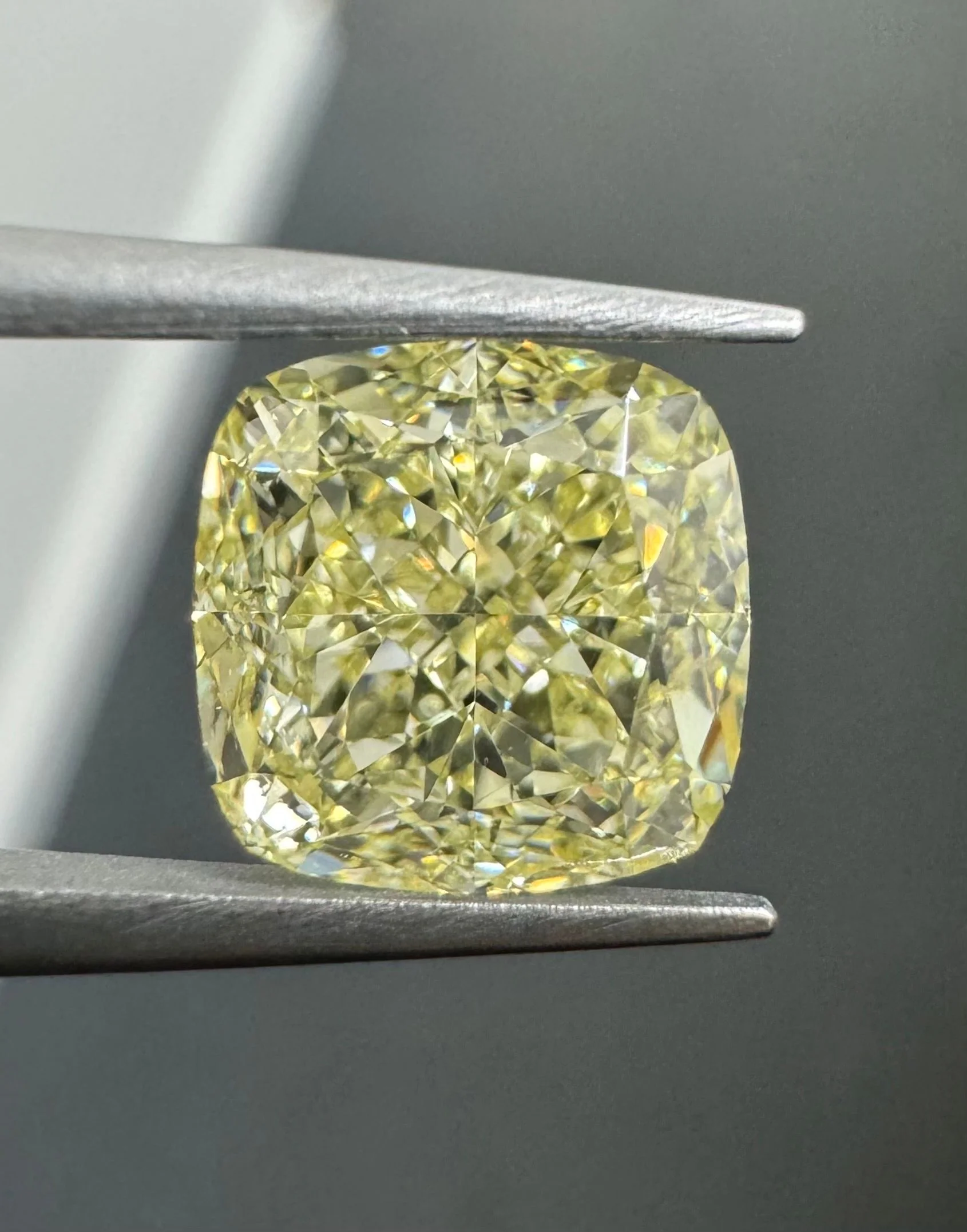 2.55 ct. Fancy Light Yellow/VS1 Cushion Modified Diamond
