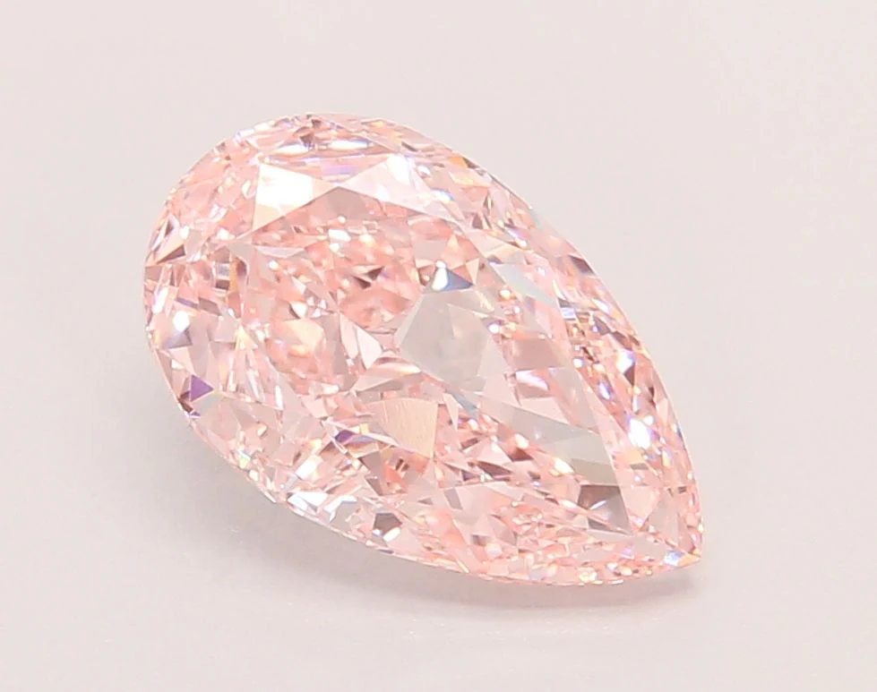 3.08 ct. Fancy Vivid Pink/VVS2 Pear Lab Grown Diamond