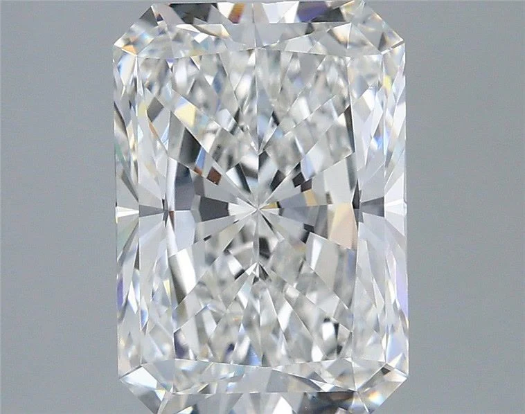3.52 ct. E/VVS2 Radiant Lab Grown Diamond