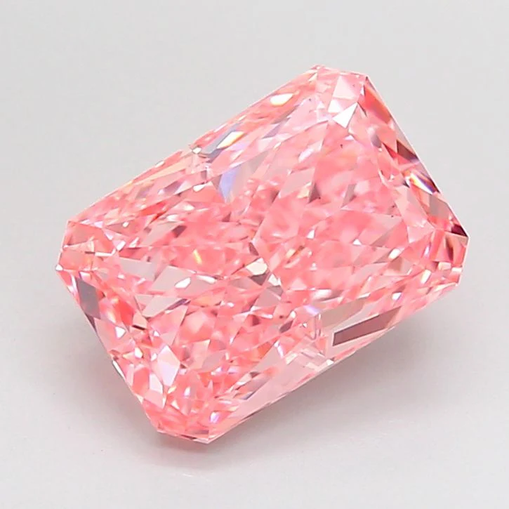 3.52 ct. Fancy Vivid Pink/VS1 Radiant Lab Grown Diamond