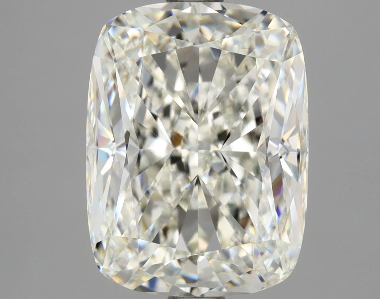 3.70 ct. I/VVS1 Cushion Brilliant Diamond