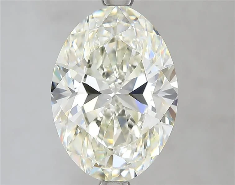3.70 ct. I/VVS2 Oval Diamond