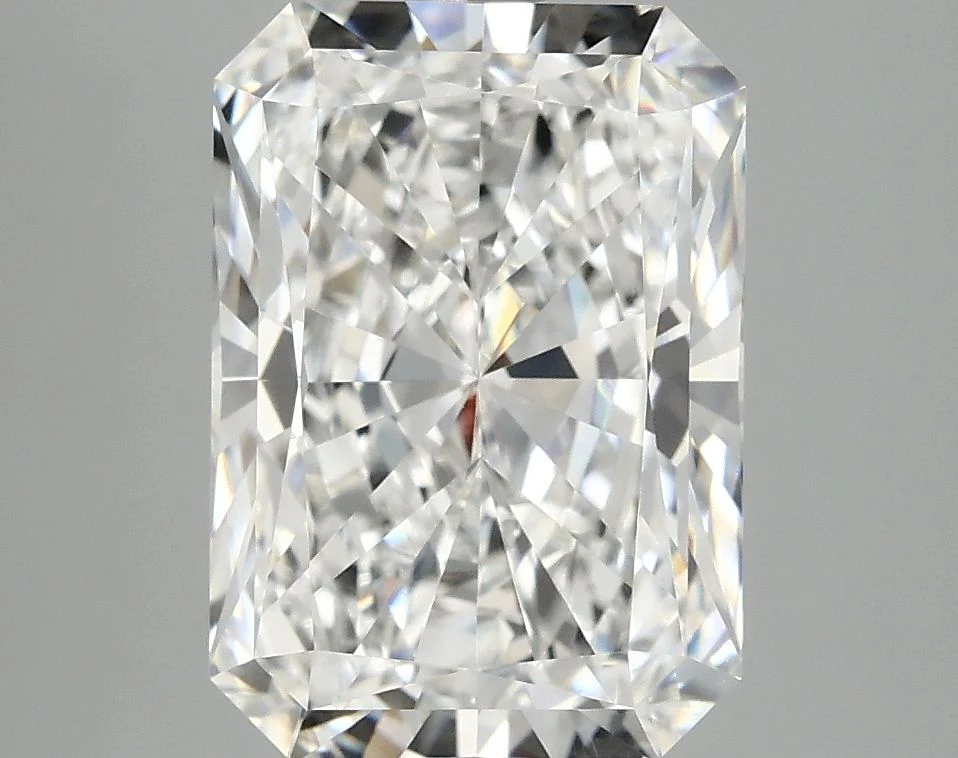 4.09 ct. E/VVS2 Radiant Lab Grown Diamond