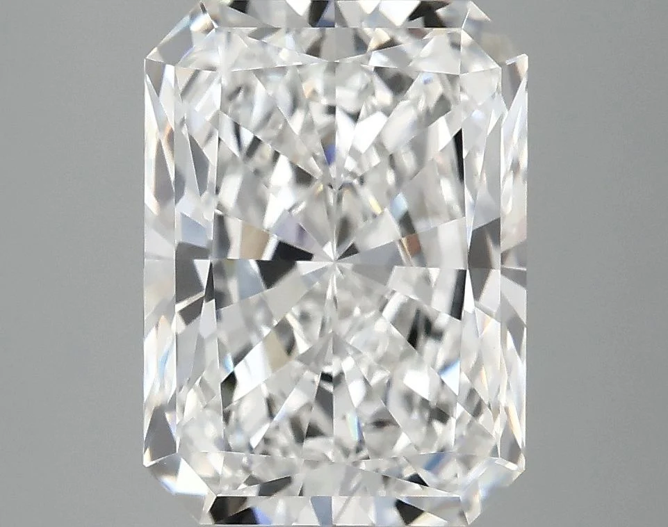 4.09 ct. E/VVS2 Radiant Lab Grown Diamond