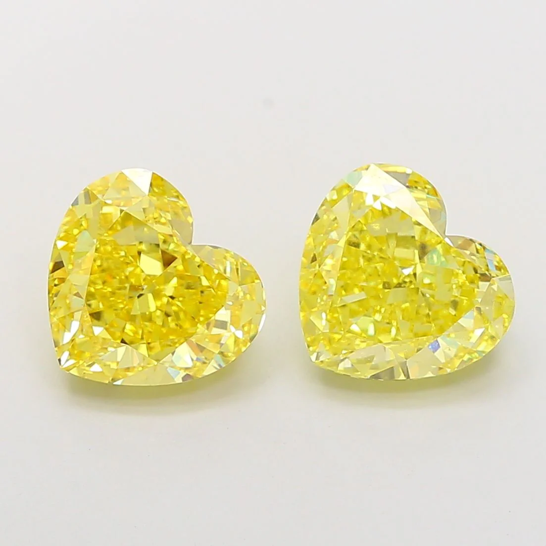 4.37 ct. Fancy Intense Yellow/VS2 Heart Lab Grown Diamond - Image 2