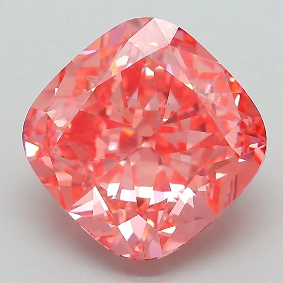 5.08 ct. Fancy Vivid Pink/VS1 Cushion Modified Lab Grown Diamond