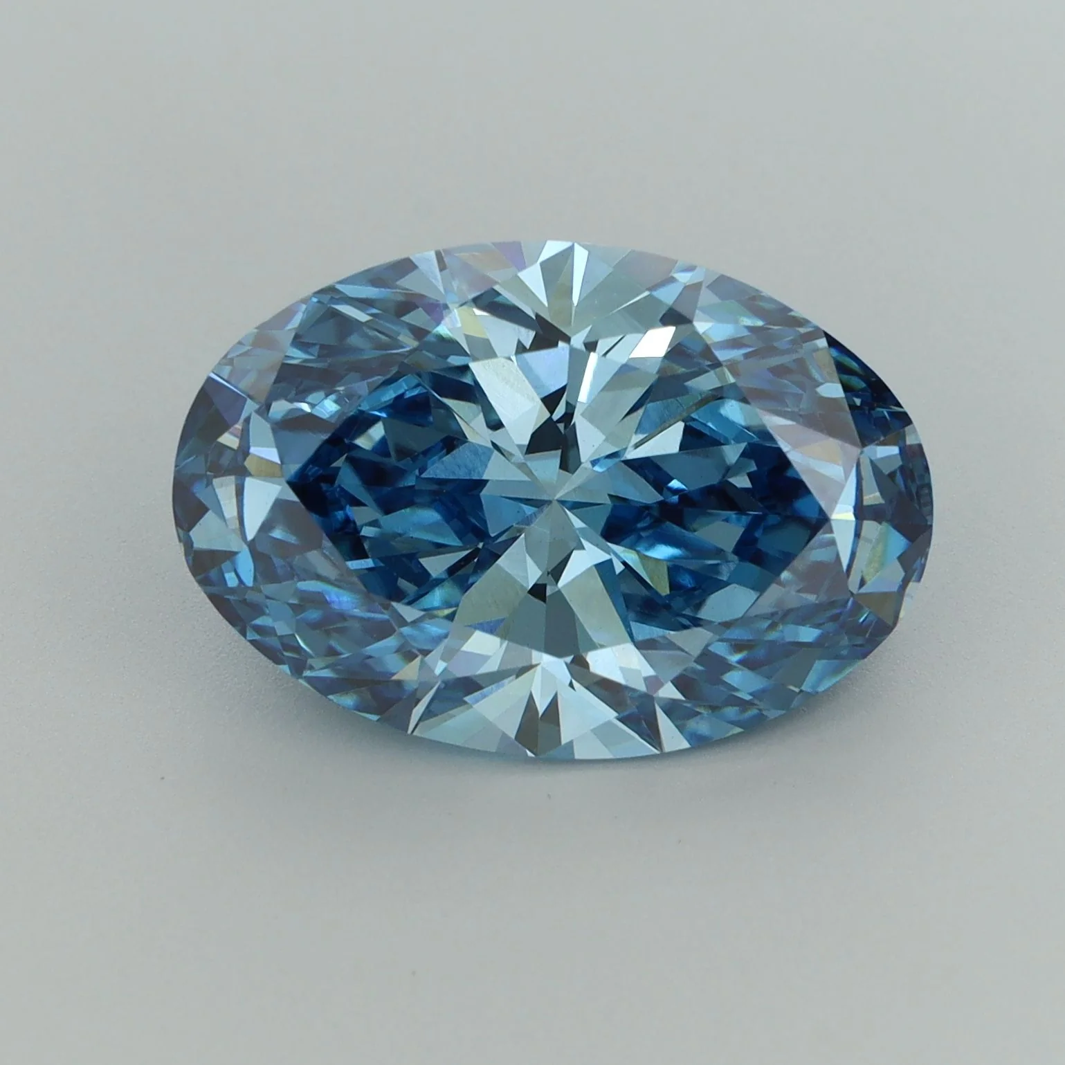 6.55 ct. Fancy Vivid Blue/VS1 Oval Lab Grown Diamond